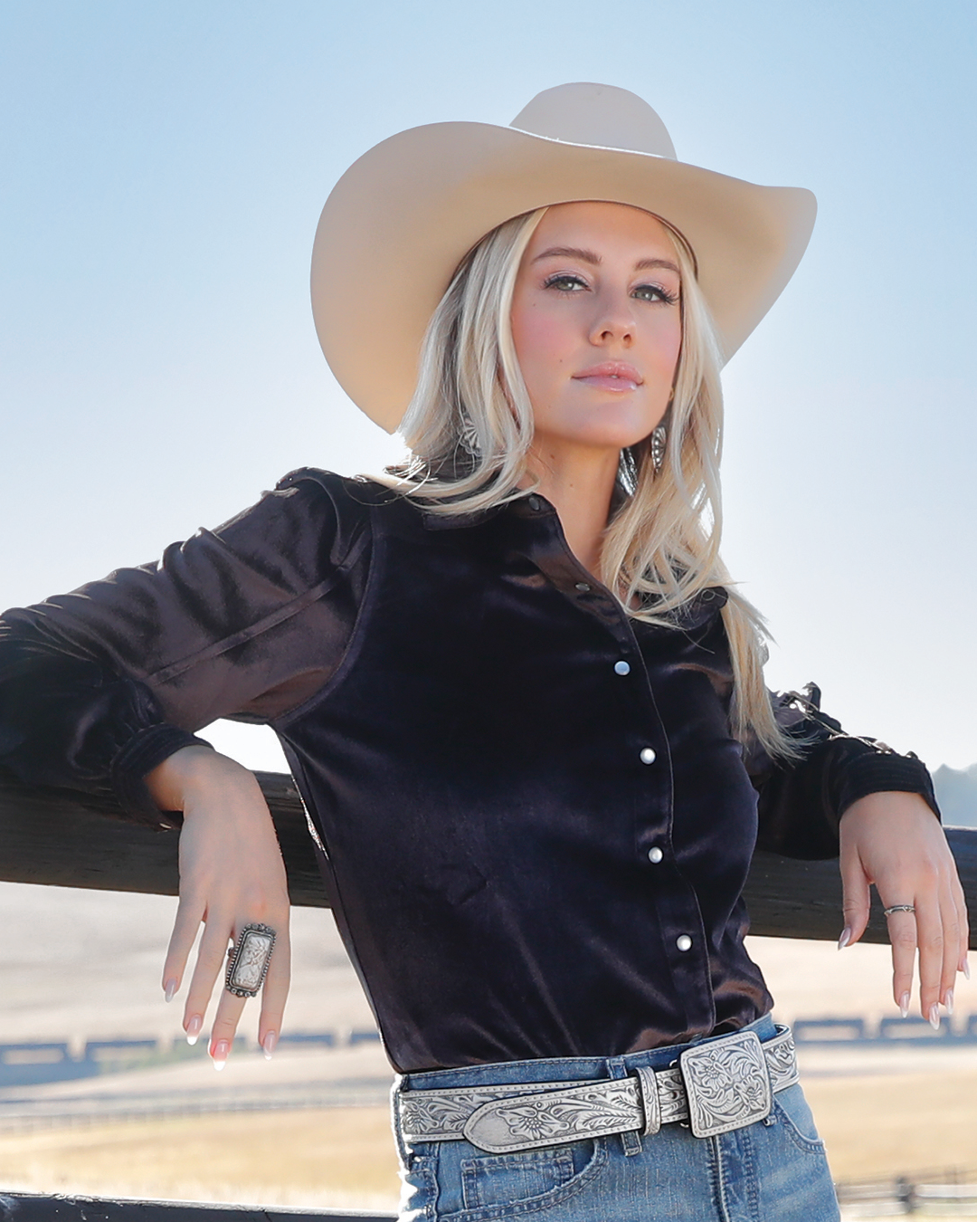 Women's Girlfriend Fit Snap Front Western Shirt