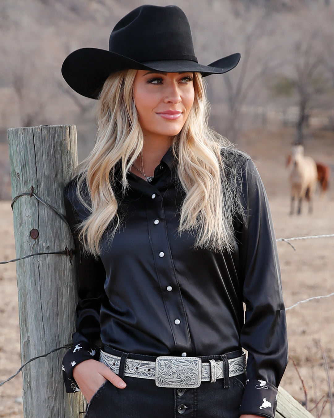 Women's Classic Fit Satin Snap Front Western Shirt