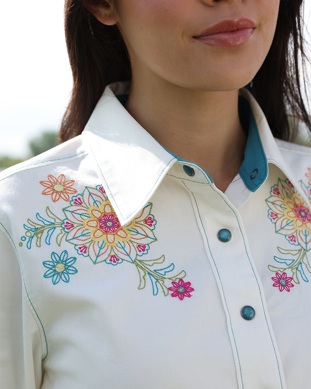 Women's Classic Fit Snap Front Western Shirt