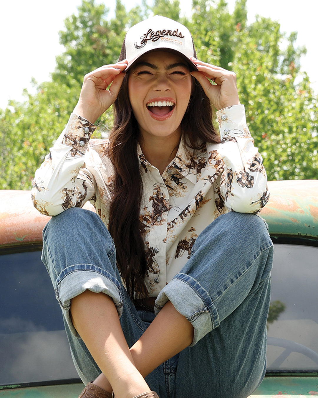 Women's Classic Fit Button-Down Western Shirt