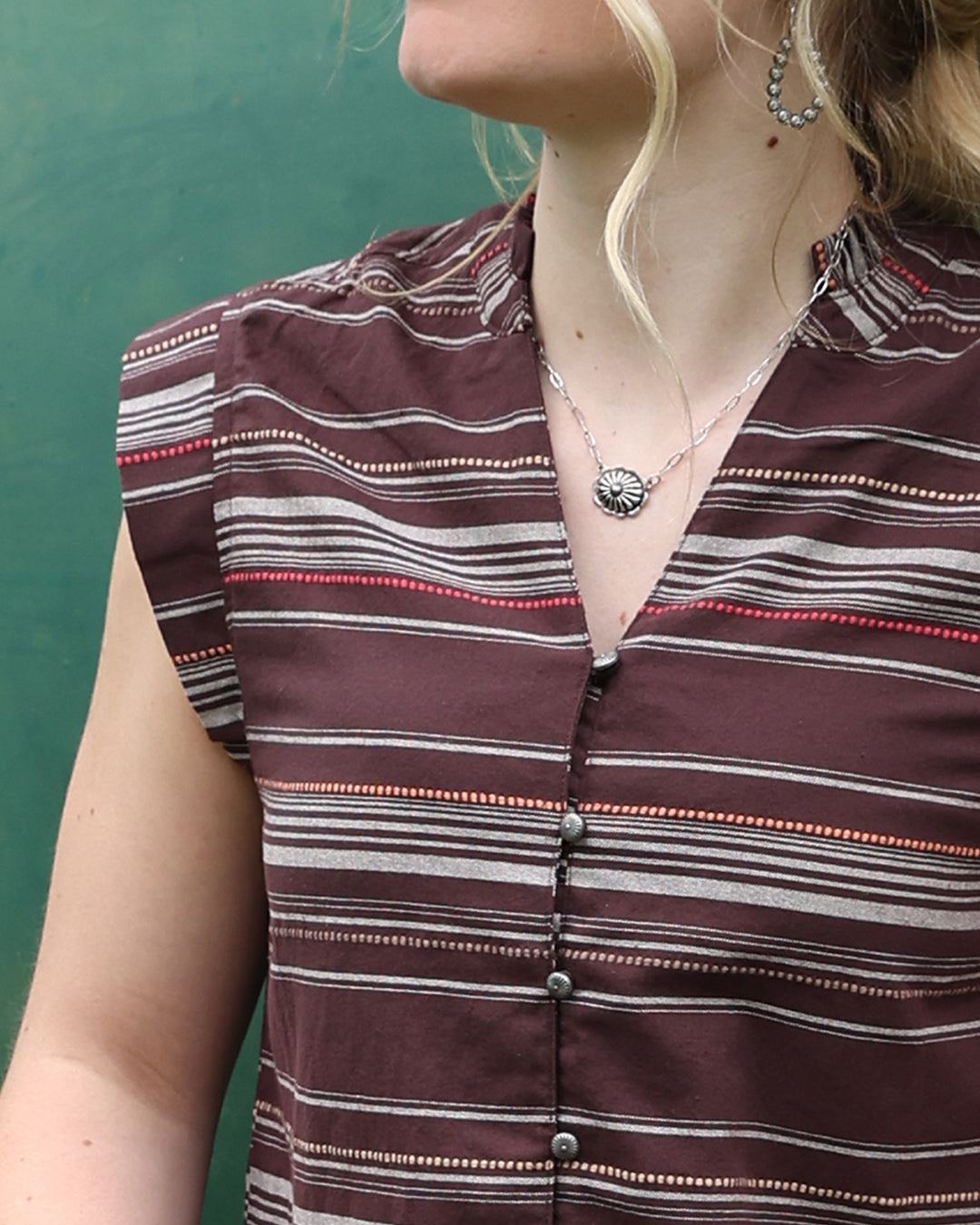 Women's Sleeveless Blouse
