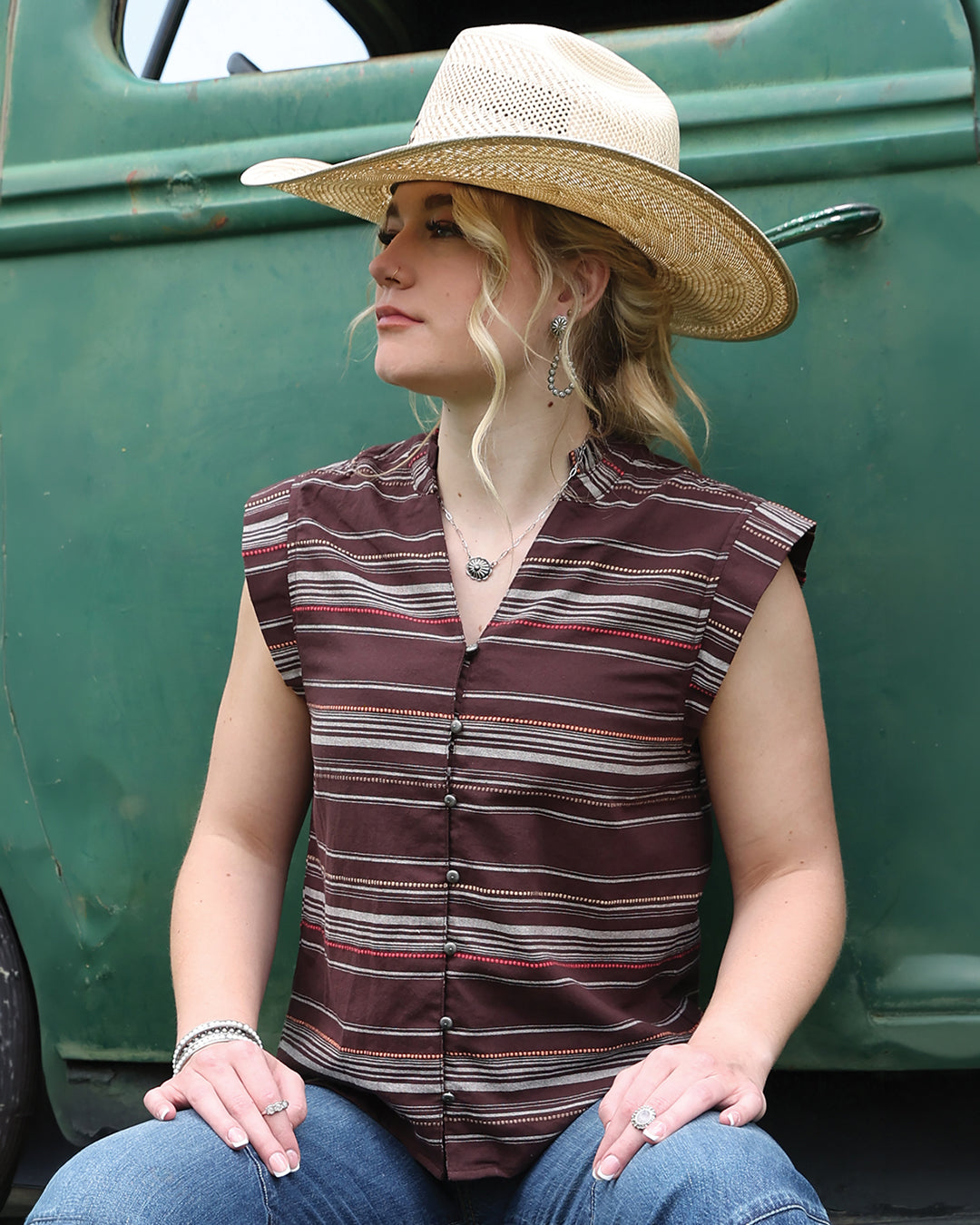 Women's Sleeveless Blouse