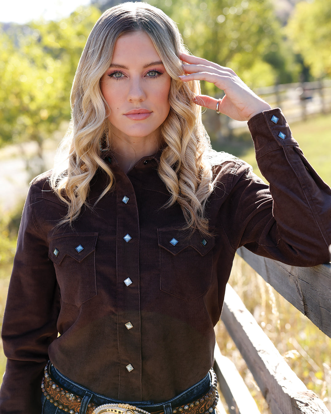 Women's Classic Fit Snap Front Western Shirt